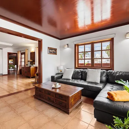 Casa Arima Vila *
